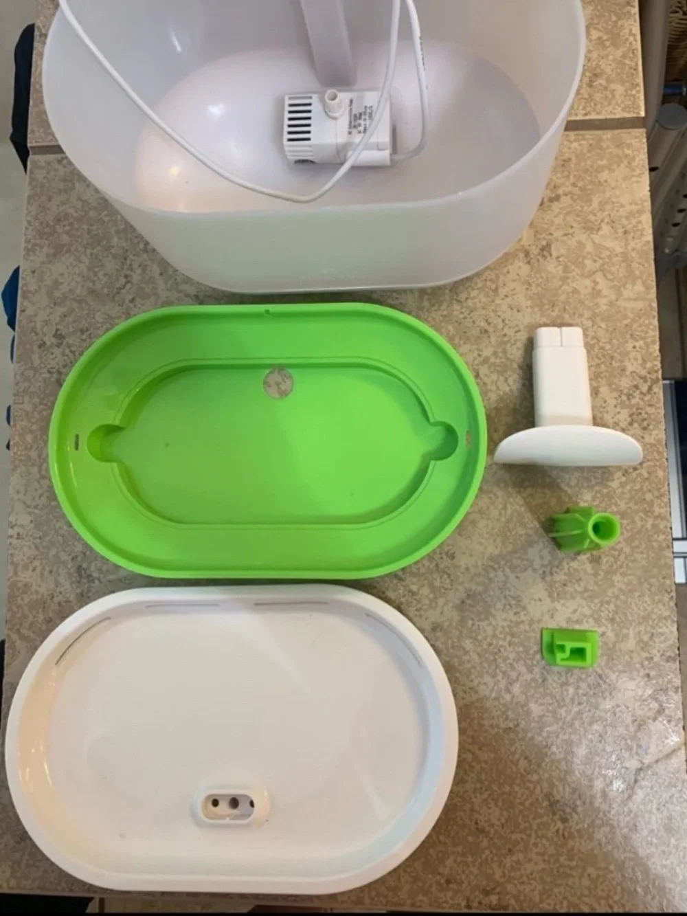 Petlibro Automatic Water Fountains, for cats or small dogs w/ filters.